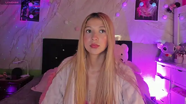 Snapshot of ariana_rosse__ chatting on 10/02/25, 10:44 ariana rosse online show from 10/02/25, 10:44