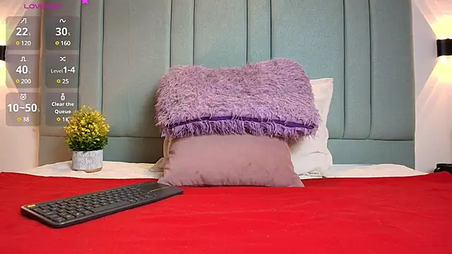 Chloe Cherry21 online show from 03/06/25, 09:14