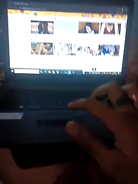 HotPrism439 online show from 10/25/25, 06:35