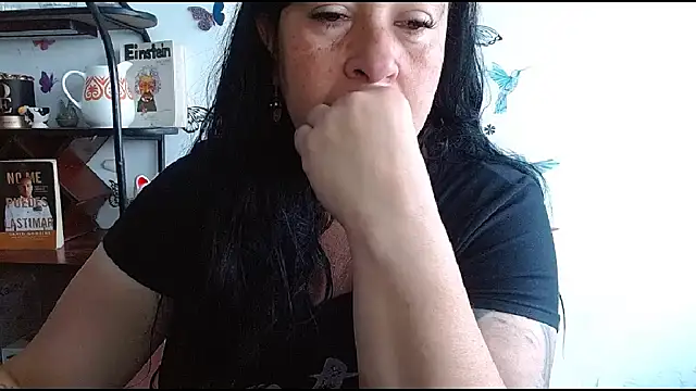 Snapshot of SadistikXX chatting on 04/11/26, 01:04 SadistikXX online show from 04/11/26, 01:04