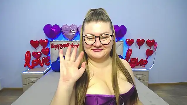 ZannaDreil online show from 02/07/25, 06:45