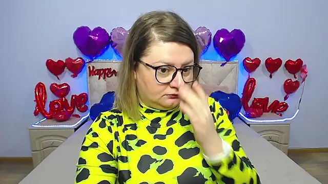 ZannaDreil online show from 02/08/25, 07:05