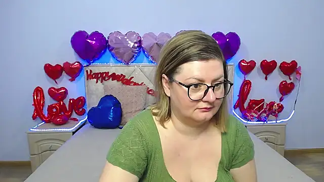 ZannaDreil online show from 02/09/25, 02:28