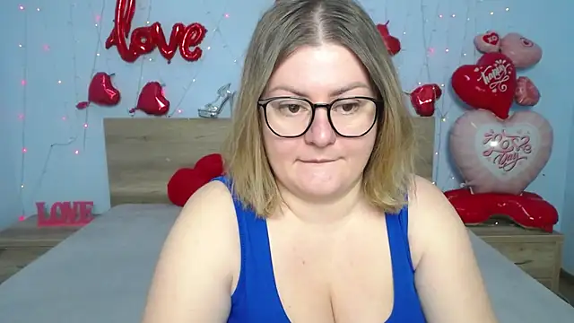 ZannaDreil online show from 02/12/25, 07:02