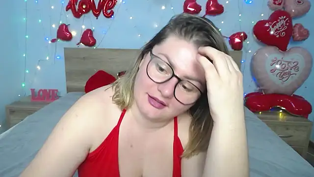 ZannaDreil online show from 02/14/25, 01:45