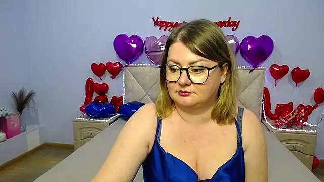 ZannaDreil online show from 02/17/25, 10:58