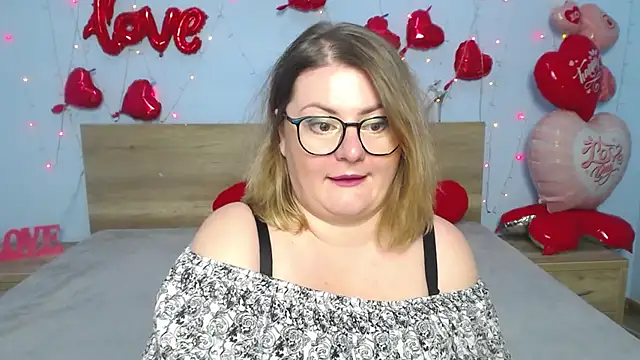 ZannaDreil online show from 02/19/25, 10:20