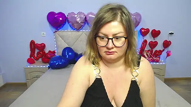 ZannaDreil online show from 03/04/25, 10:38