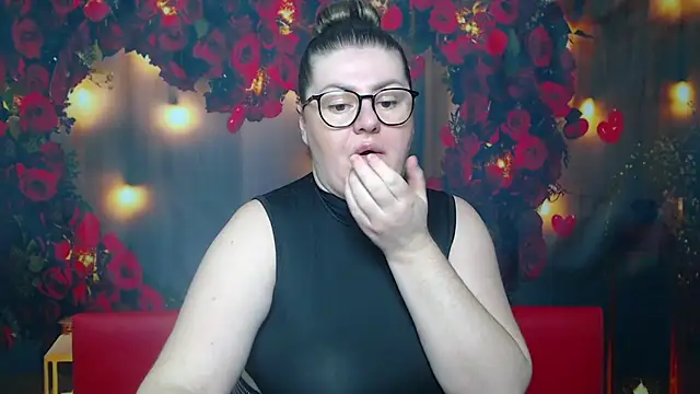 ZannaDreil online show from 03/08/25, 12:44