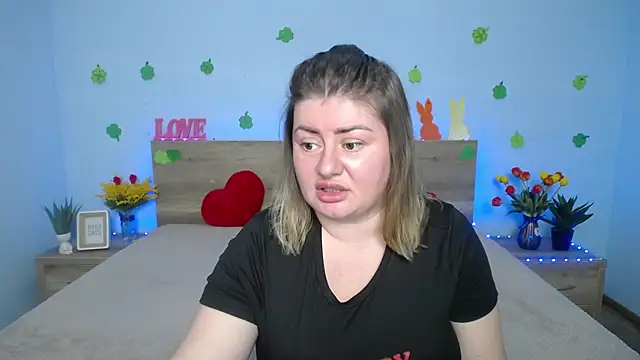 ZannaDreil online show from 03/20/25, 07:35