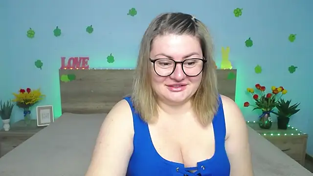 ZannaDreil online show from 03/22/25, 07:09