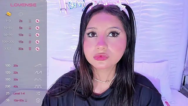 AvyMilton online show from 02/18/25, 12:06