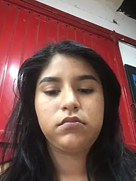 Snapshot of SINUECASTILLO chatting on 03/05/25, 01:10 SINUECASTILLO online show from 03/05/25, 01:10