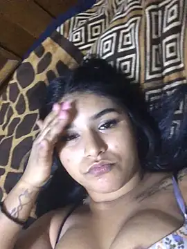 Snapshot of SINUECASTILLO chatting on 03/06/25, 10:20 SINUECASTILLO online show from 03/06/25, 10:20