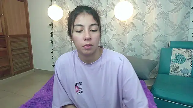 Snapshot of Mya_paris chatting on 01/23/25, 04:52 Mya paris online show from 01/23/25, 04:52