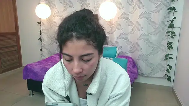 Snapshot of Mya_paris chatting on 01/26/25, 05:45 Mya paris online show from 01/26/25, 05:45