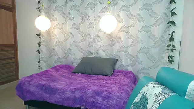 Snapshot of Mya_paris chatting on 01/30/25, 04:37 Mya paris online show from 01/30/25, 04:37