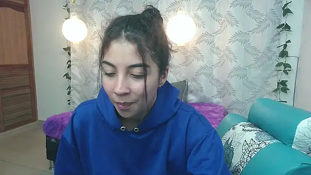 Snapshot of Mya_paris chatting on 02/07/25, 03:12 Mya paris online show from 02/07/25, 03:12