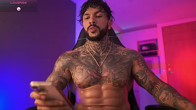 Snapshot of mariano_costa chatting on 10/30/25, 05:09 mariano costa online show from 10/30/25, 05:09