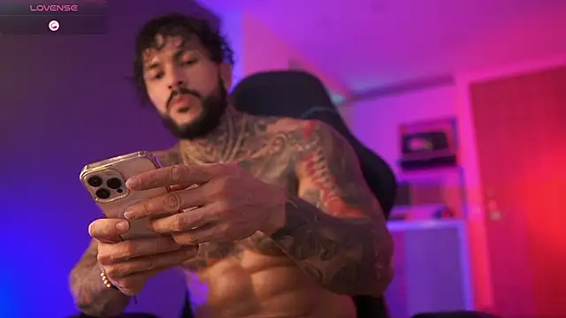 Snapshot of mariano_costa chatting on 11/03/25, 02:35 mariano costa online show from 11/03/25, 02:35