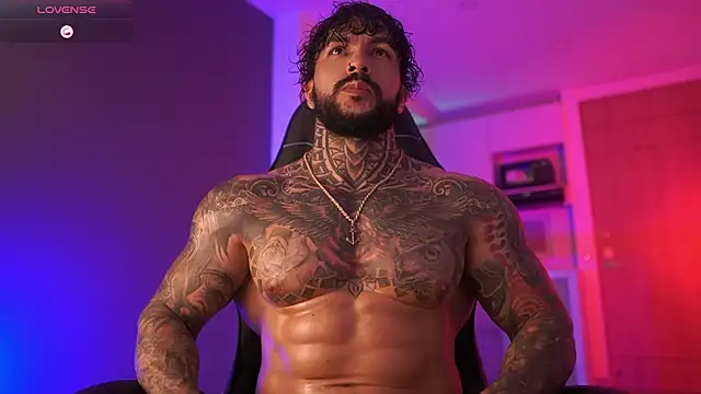 Snapshot of mariano_costa chatting on 11/26/25, 10:11 mariano costa online show from 11/26/25, 10:11