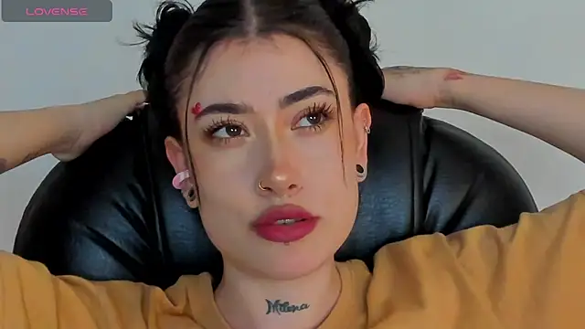 melody suarez online show from 01/14/25, 10:12