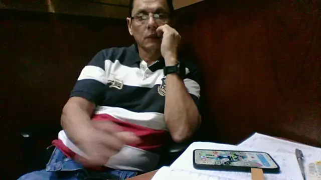 Snapshot of MarcusKelvin chatting on 11/03/25, 02:40 MarcusKelvin online show from 11/03/25, 02:40