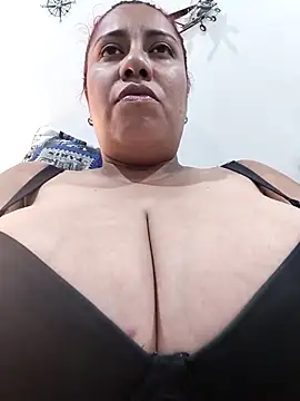 Snapshot of federica_bigboobs chatting on 12/14/25, 07:40 federica bigboobs online show from 12/14/25, 07:40