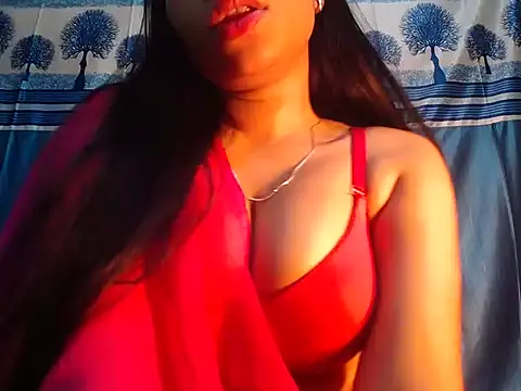 Snapshot of Kaju_sharma01 chatting on 12/23/24, 03:50 Kaju sharma01 online show from 12/23/24, 03:50