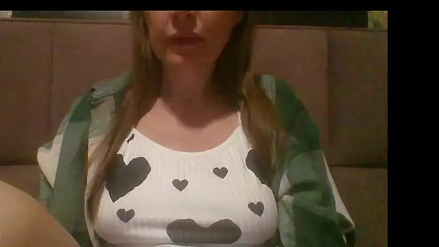 Sladkiegubki online show from 10/18/25, 09:37