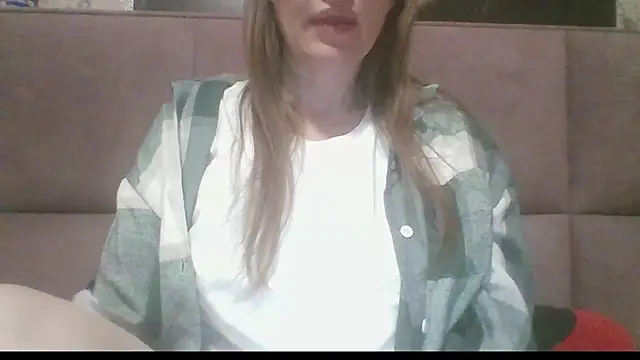 Sladkiegubki online show from 11/15/25, 09:54