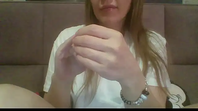 Sladkiegubki online show from 11/17/25, 07:03