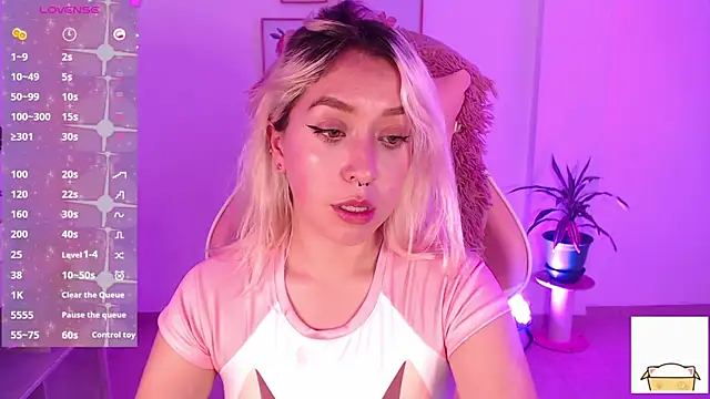 Snapshot of Dahlia__espresso chatting on 02/06/25, 09:06 Dahlia espresso online show from 02/06/25, 09:06