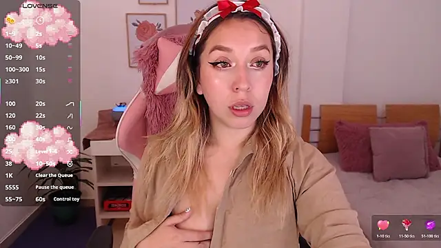 Snapshot of Dahlia__espresso chatting on 02/25/26, 07:56 Dahlia espresso online show from 02/25/26, 07:56