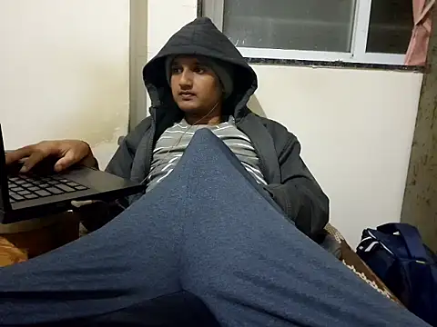 Jonrobinso online show from 12/18/25, 03:40