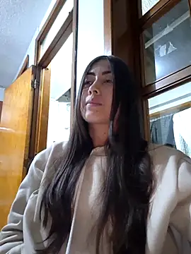 Snapshot of Maralains chatting on 03/20/25, 02:08 Maralains online show from 03/20/25, 02:08