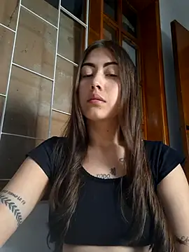 Snapshot of Maralains chatting on 03/21/25, 12:07 Maralains online show from 03/21/25, 12:07