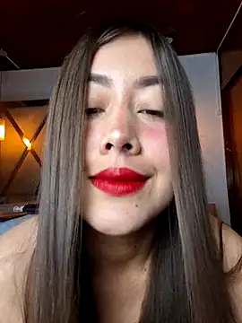 Snapshot of Maralains chatting on 04/27/26, 06:33 Maralains online show from 04/27/26, 06:33