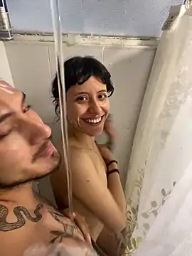 anika lowen02 online show from 01/16/25, 02:30