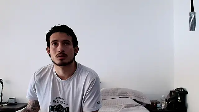 anika lowen02 online show from 01/24/25, 03:13