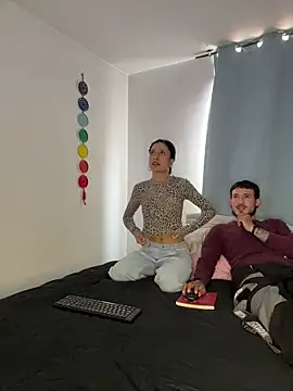 anika lowen02 online show from 10/16/25, 03:35