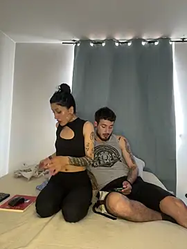 anika lowen02 online show from 10/24/25, 05:42