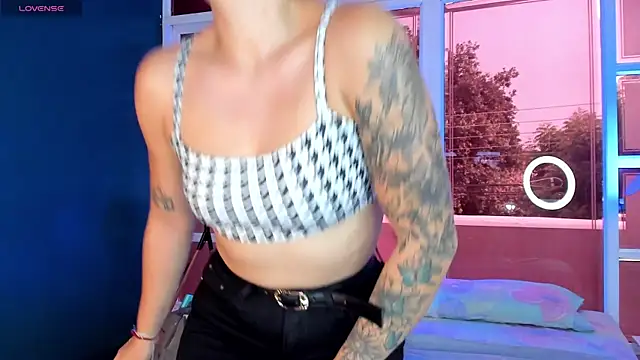 MelaniieRoux online show from 03/27/26, 07:46