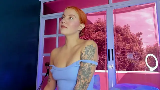 MelaniieRoux online show from 04/06/26, 07:37