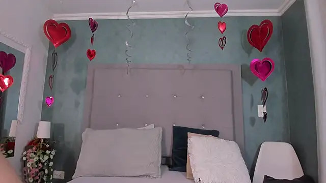  evamilf  online show from 02/20/25, 12:57