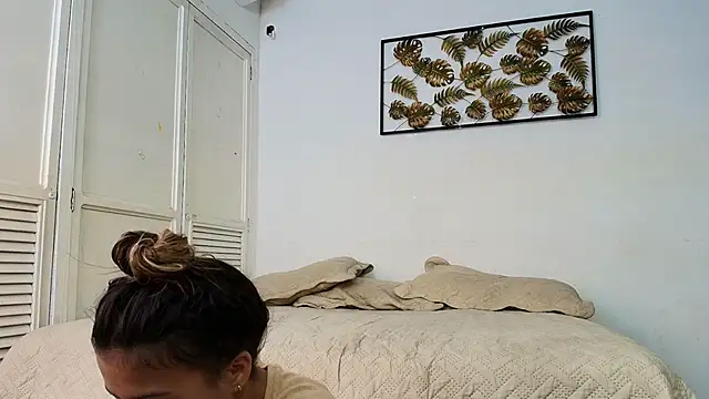 miranda villa online show from 03/20/25, 12:32