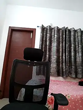 sanaya baby online show from 01/17/25, 11:18