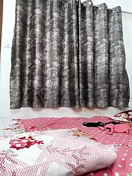 sanaya baby online show from 02/03/25, 04:04