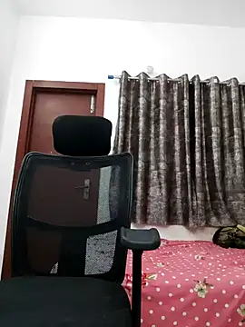 sanaya baby online show from 02/21/25, 11:43