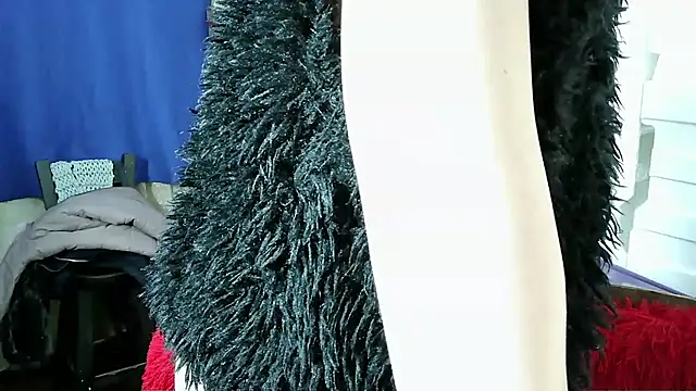 alixia81 online show from 10/17/25, 12:36